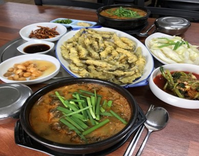 [백년가게]  민물추어탕